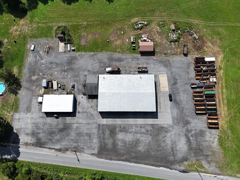 More Photos Of 5302 Brown Rd, Verona Warehouse For Lease