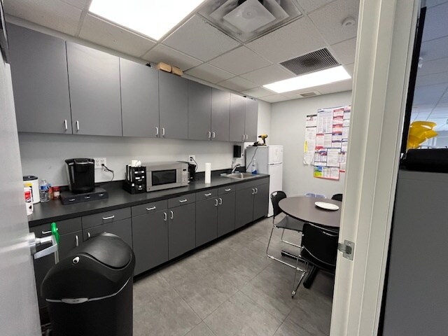 More Photos Of 3420 Kettner Blvd, San Diego Freestanding For Sale