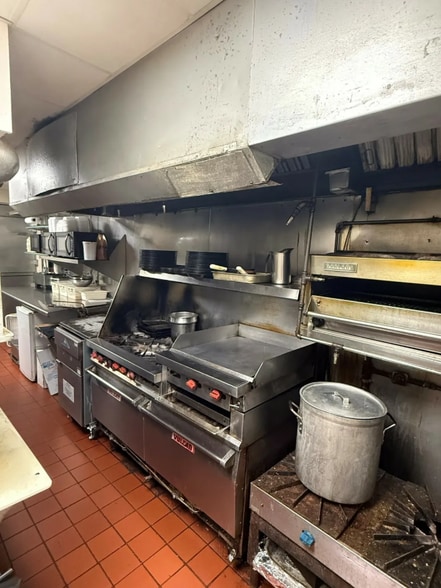 More Photos Of 48 E Joliet St, Schererville Restaurant For Sale