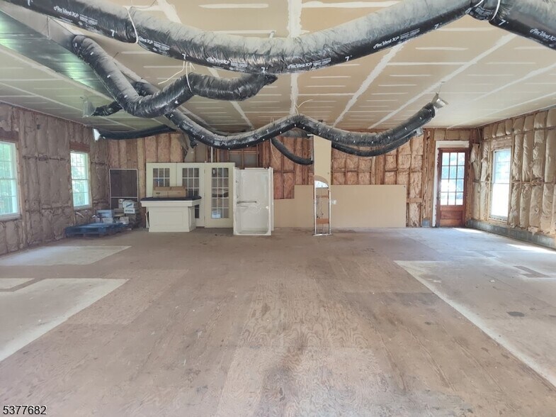 More Photos Of 1 Brookfield Glen Dr, Belvidere Office For Lease