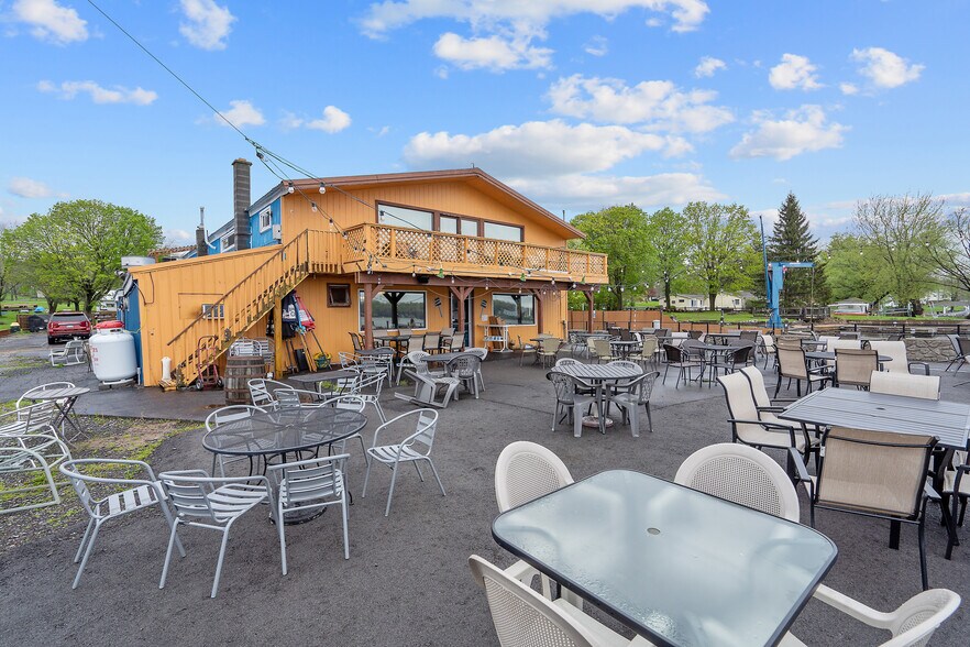More Photos Of 356 King St, Fair Haven Marina For Sale