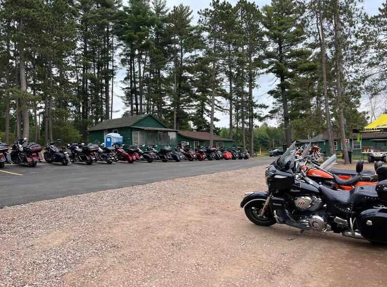 More Photos Of 10689 Swamp Lake Rd, Tomahawk Hotel For Sale