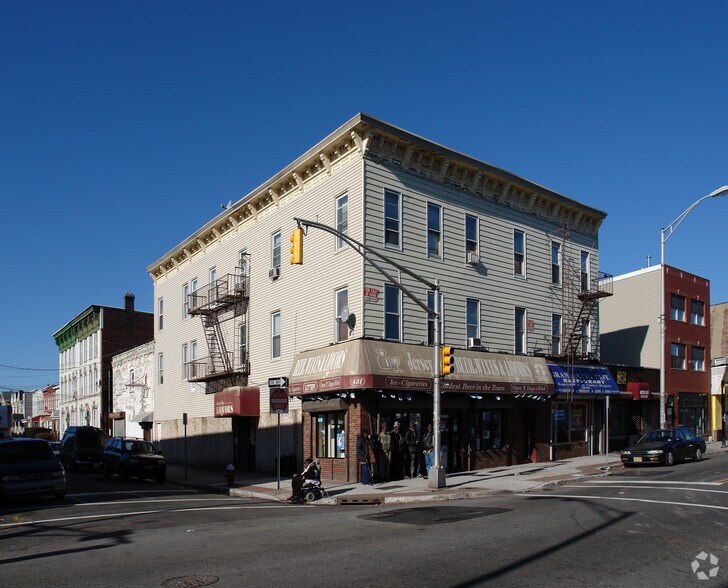 Primary Photo Of 431-433 Martin Luther King Jr Dr, Jersey City Storefront Retail Residential For Lease