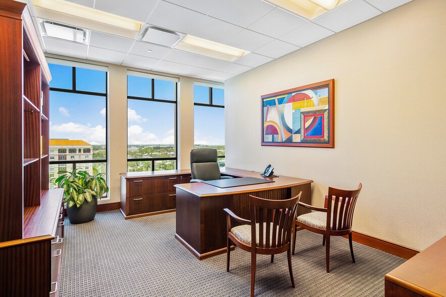 More Photos Of 225 NE Mizner Blvd, Boca Raton Office For Lease