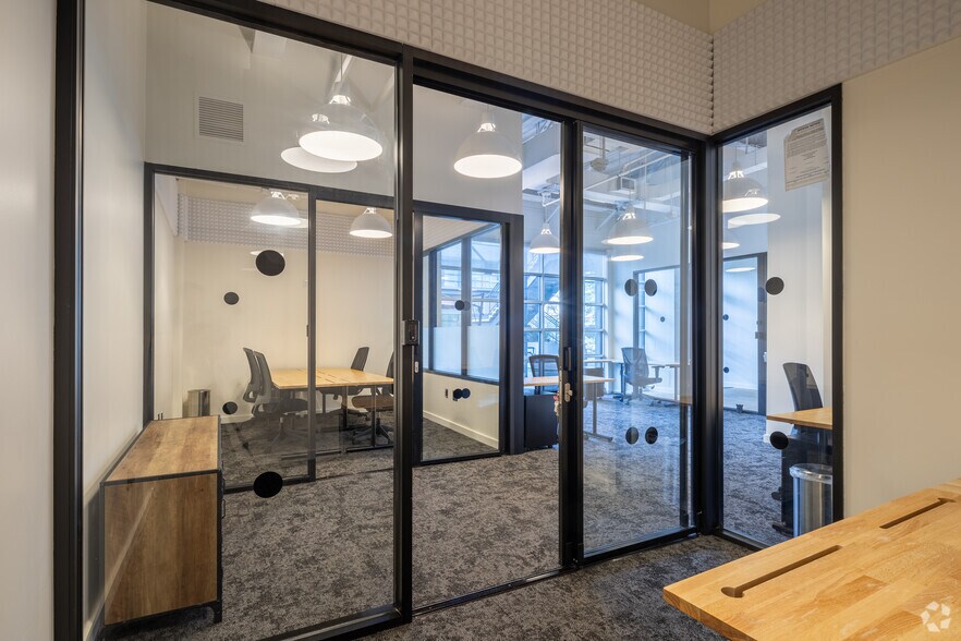 More Photos Of 3365 Piedmont Rd NE, Atlanta Coworking Space
