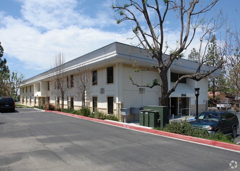 More Photos Of 2045 Royal Ave, Simi Valley Medical For Lease