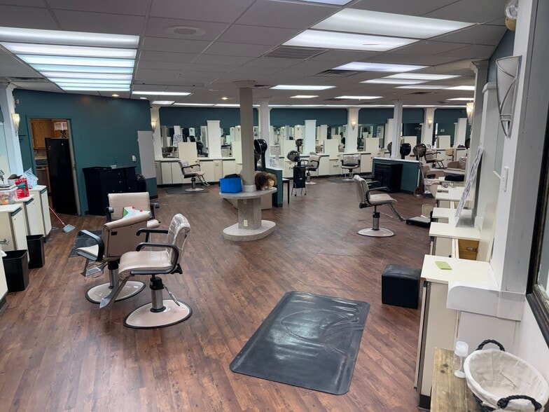 More Photos Of 5838-5868 Bigger Rd, Dayton Unknown For Lease