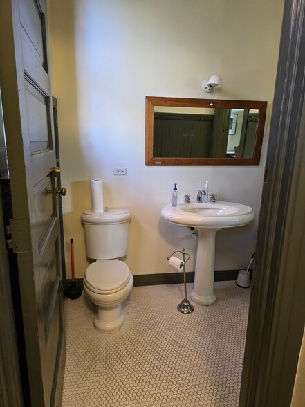 More Photos Of 3723 Pearl Rd, Cleveland Loft Creative Space For Sale