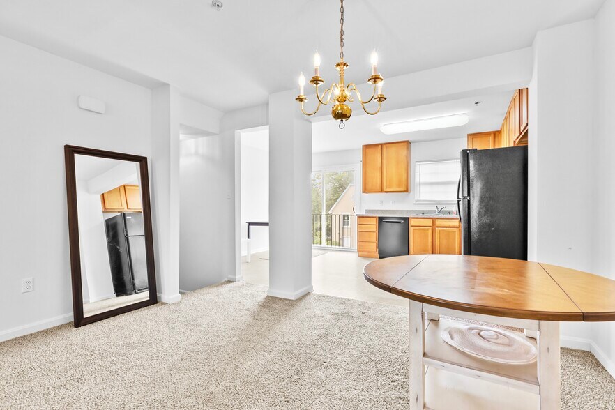 More Photos Of 437-445 Kenneth Sq, Baltimore Multifamily For Sale