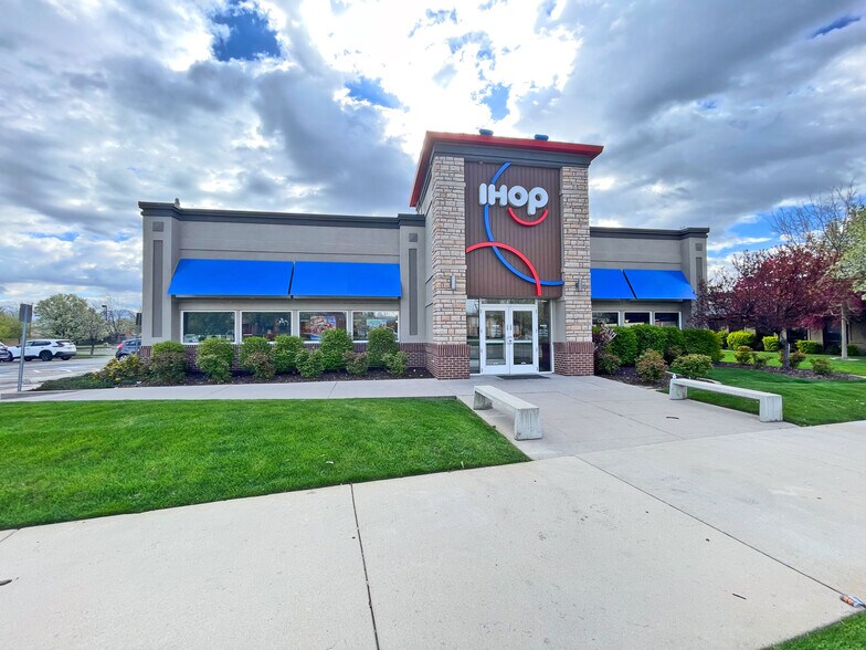 More Photos Of 3383 Decker Lake Dr, Salt Lake City General Retail For Sale