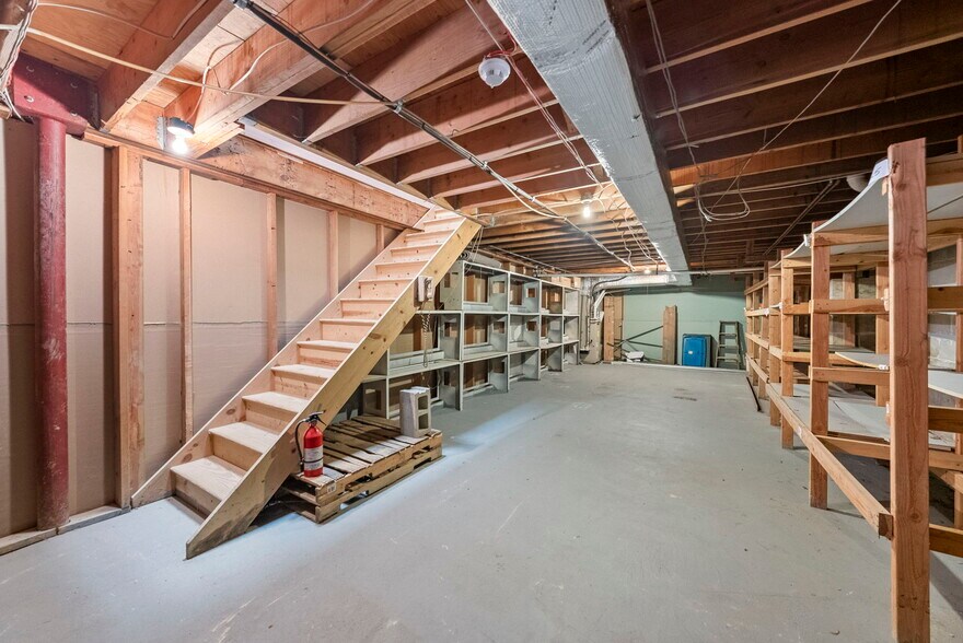 More Photos Of 59 Avenue at the Commons, Shrewsbury Medical For Lease