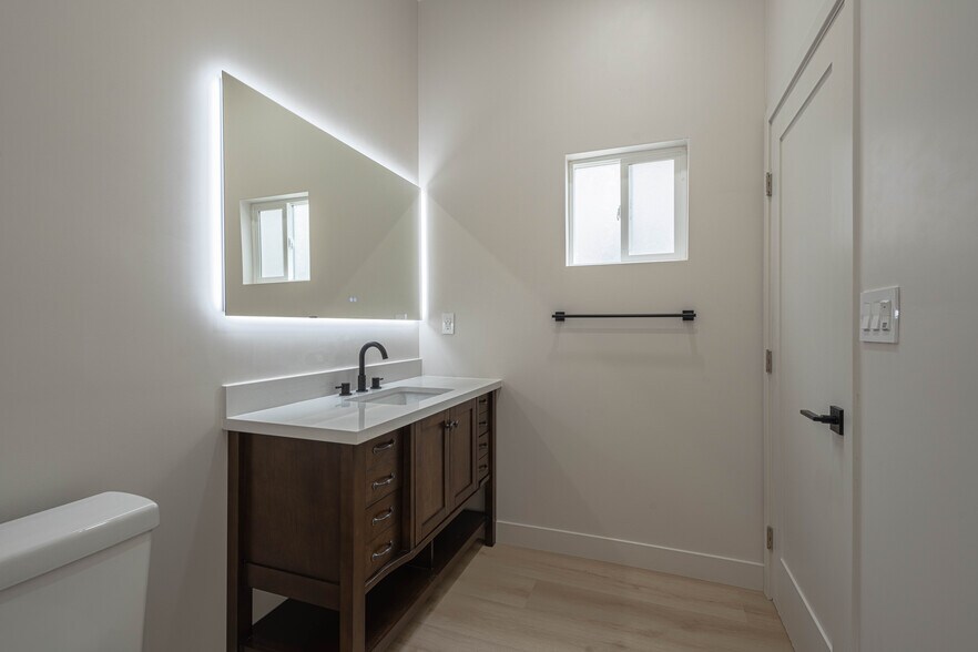 More Photos Of 987 Harcourt Ave, Seaside Multifamily For Sale