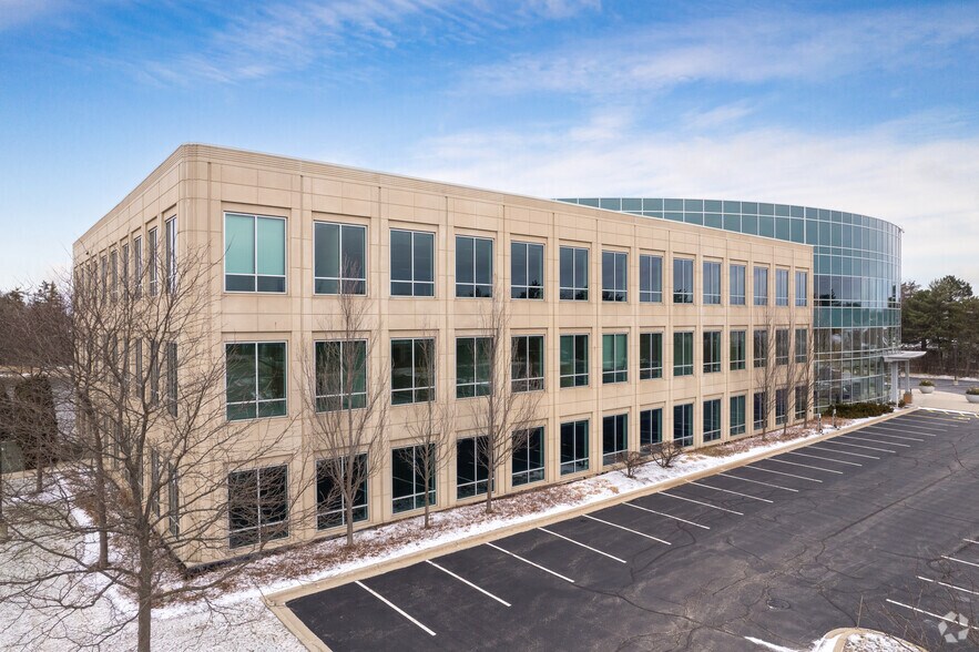 More Photos Of 1925 W Field Ct, Lake Forest Office For Lease