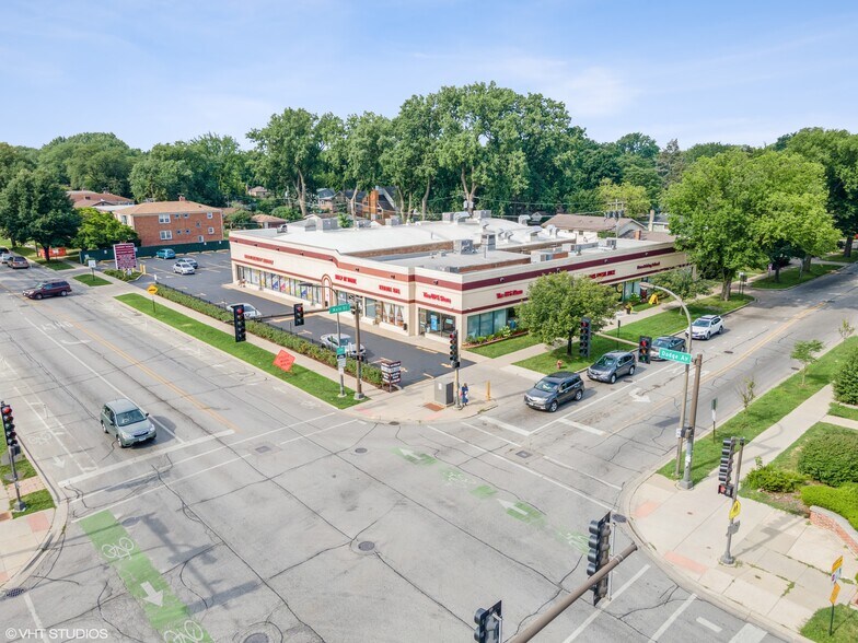 More Photos Of 1906-1914 Main St, Evanston General Retail For Lease
