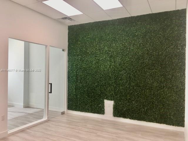 More Photos Of 19790 W Dixie Hwy, Aventura Office For Lease