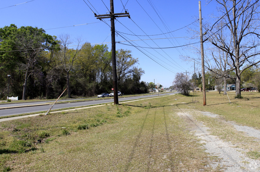 Primary Photo Of 900 S First St, Jesup Land For Sale