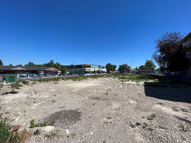 More Photos Of 1903-1907 31 St SW, Calgary Land For Sale