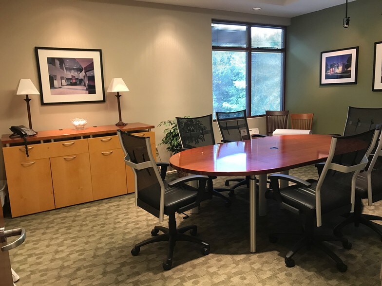 More Photos Of 4168 Abbotts Bridge Rd, Duluth Office For Lease