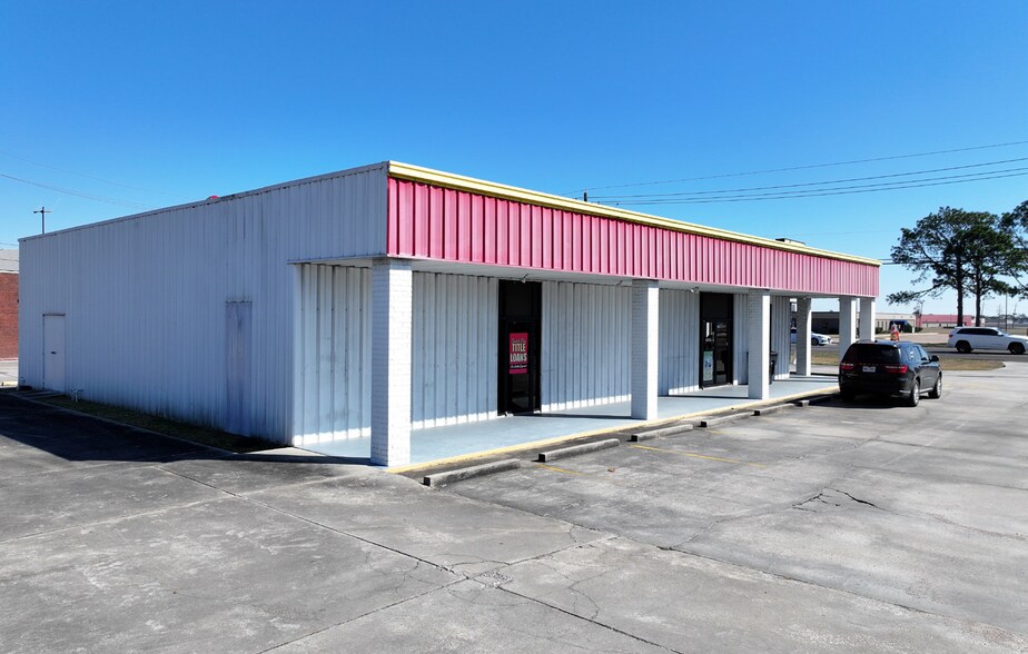 More Photos Of 2924 Highway 365, Nederland Freestanding For Sale