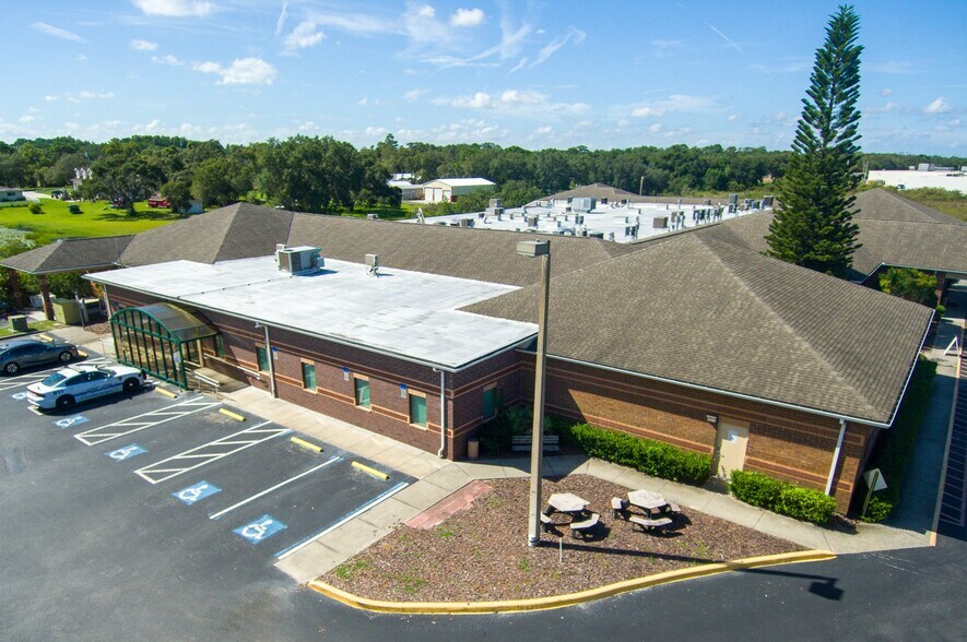 More Photos Of 9912 Little Rd, New Port Richey Medical For Lease