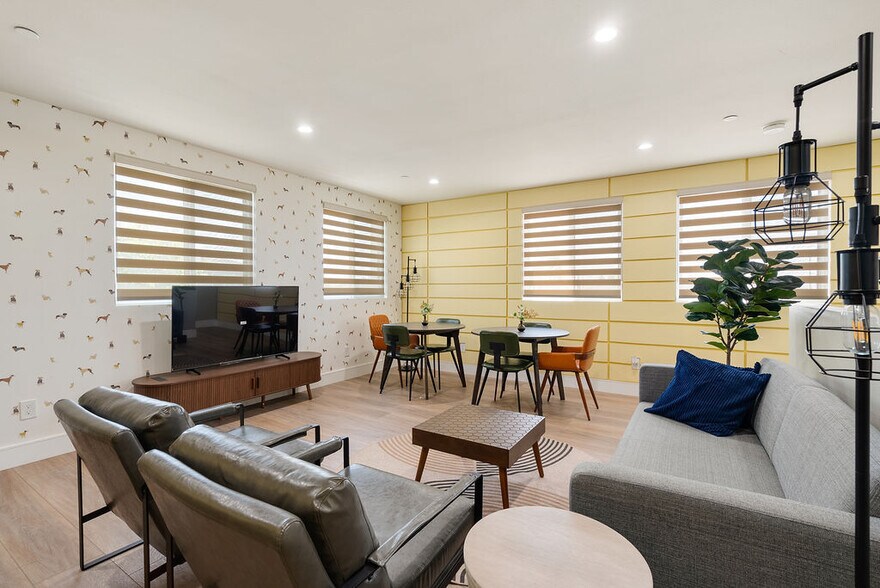 More Photos Of 1341 N Mariposa Ave, Los Angeles Apartments For Sale
