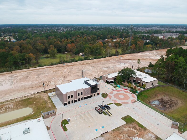 More Photos Of 24527 Gosling Rd, Spring Flex For Lease