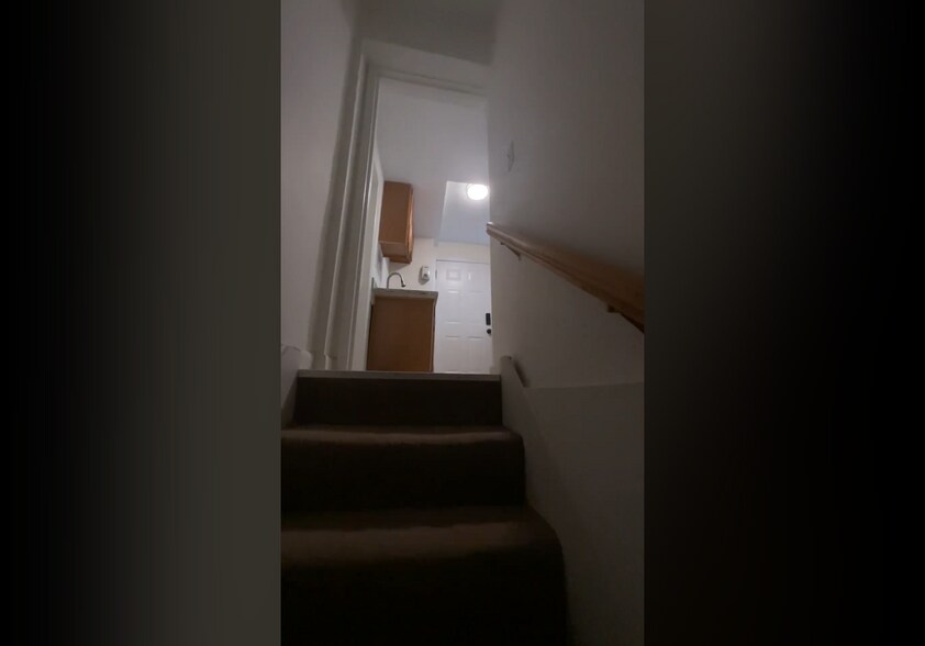 More Photos Of 2401 Huntington Ave, Alexandria Office For Sale