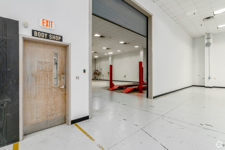 More Photos Of 115 S Dwelle St, Charlotte Unknown For Lease