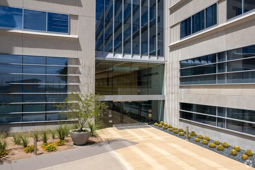 More Photos Of 16220 N Scottsdale Rd, Scottsdale Coworking Space