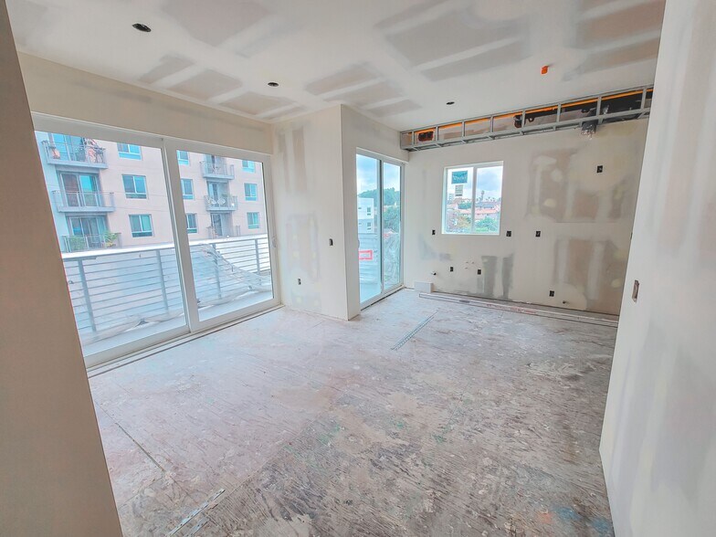 More Photos Of 319 N Westlake Ave, Los Angeles Apartments For Sale