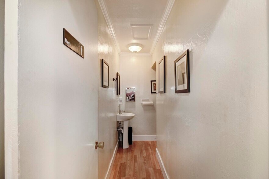 More Photos Of 3117 El Camino Ave, Sacramento Loft Creative Space For Lease