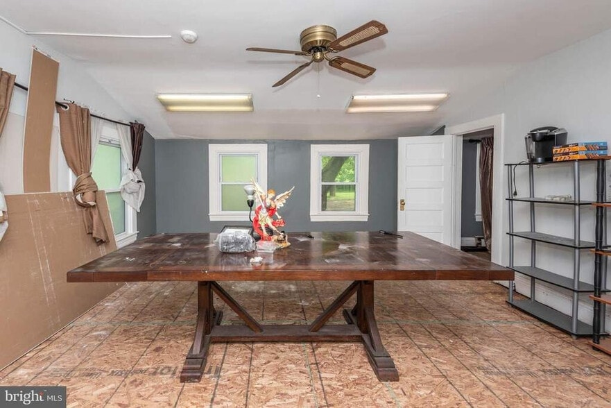 More Photos Of 6712 Dogwood Rd, Woodlawn Schools For Sale