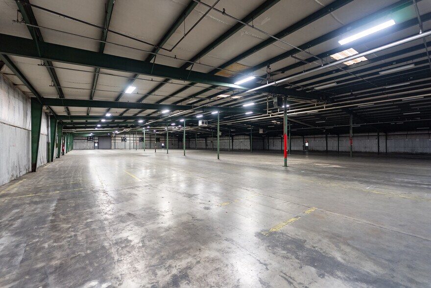 More Photos Of 1801 Rutherford Rd, Greenville Light Manufacturing For Lease
