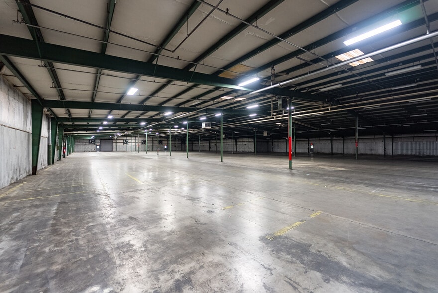 More Photos Of 1801 Rutherford Rd, Greenville Light Manufacturing For Lease