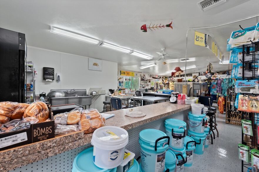 More Photos Of 2052 Danford St, Naples Storefront For Sale