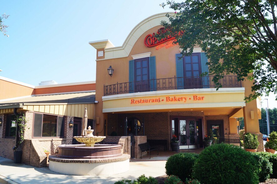 More Photos Of 3101 Cobb Pky, Atlanta Unknown For Lease