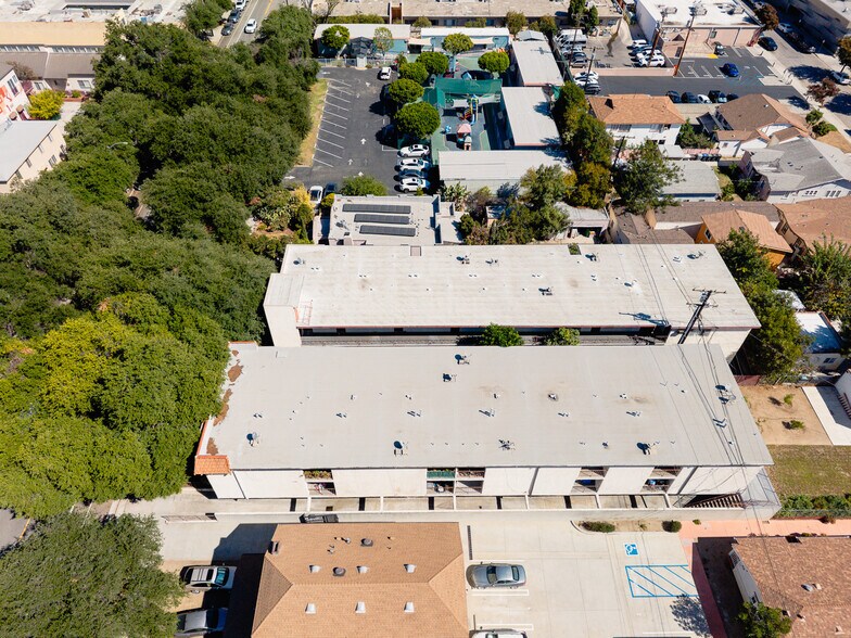 More Photos Of 332 Riverdale Dr, Glendale Apartments For Sale