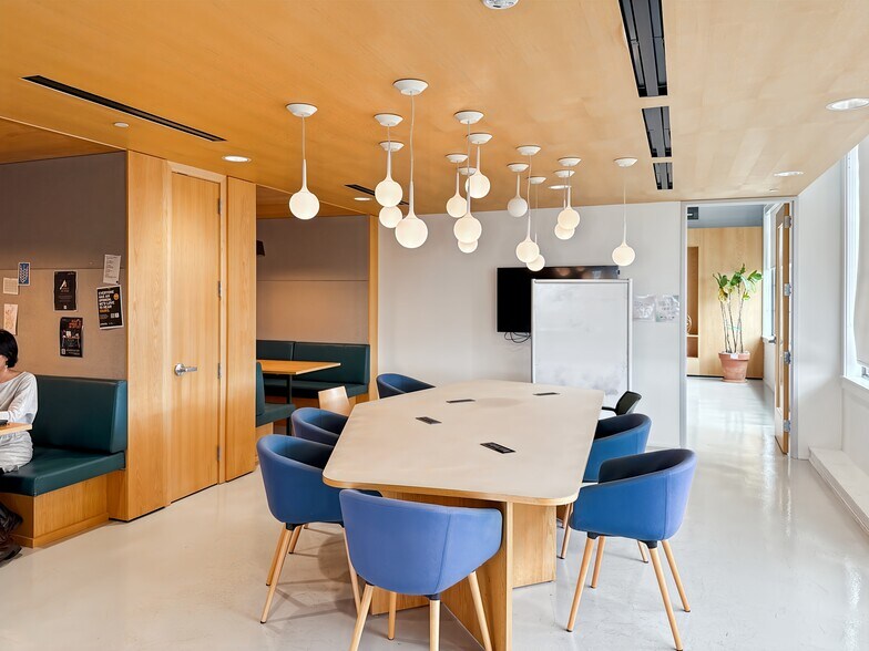 More Photos Of 66 Franklin St, Oakland Coworking Space