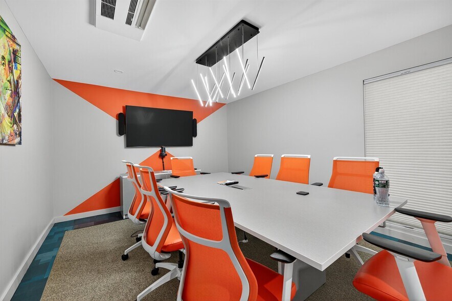 More Photos Of 11 Abrams Rd, Central Valley Office For Sale