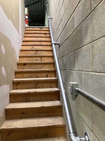 More Photos Of 74 N Washington St, Oxford Freestanding For Sale