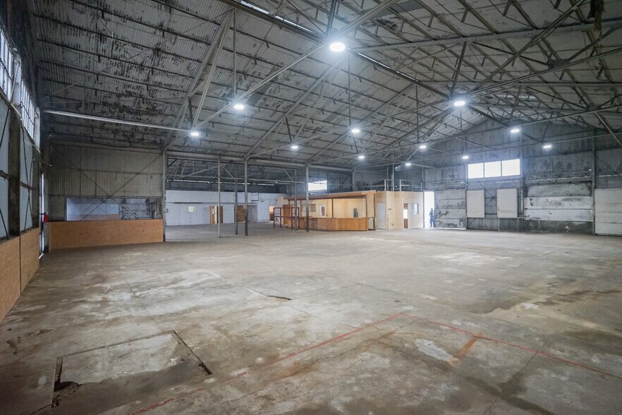 More Photos Of 121 N Gateway Dr, Madera Freestanding For Sale