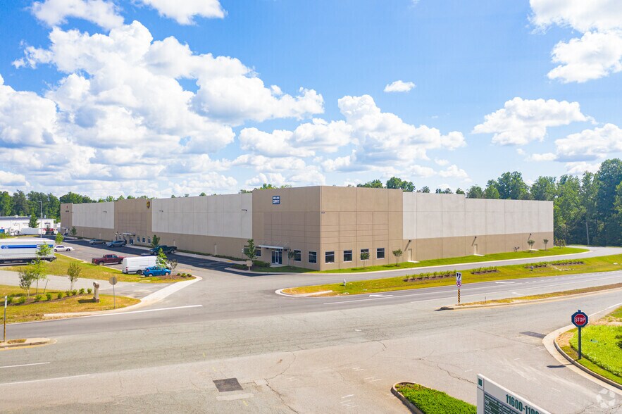 Primary Photo Of 12015 N Lakeridge Pky, Ashland Distribution For Lease