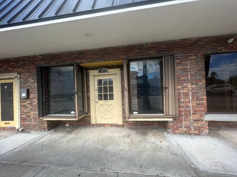 More Photos Of 67-75 N Federal Hwy, Dania Beach Freestanding For Lease