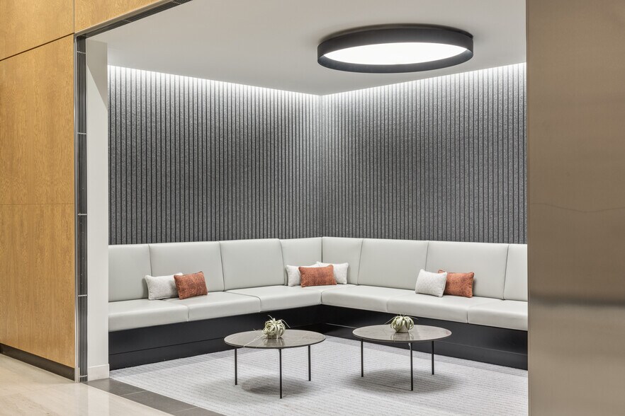 More Photos Of 540 Madison Ave, New York Office For Lease