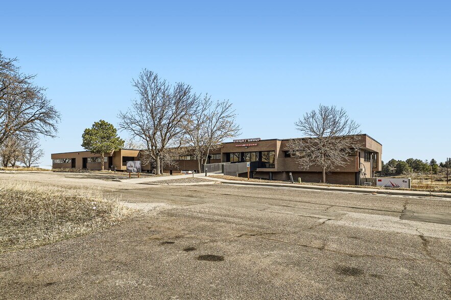 More Photos Of 5932-5934 McIntyre St, Golden Light Manufacturing For Sale