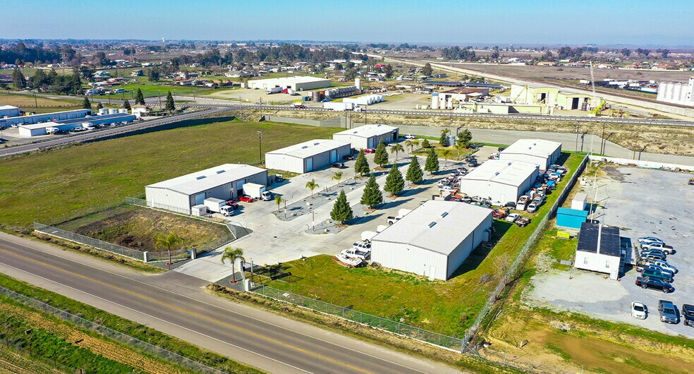 Primary Photo Of 28810-28820 Avenue 15 1/2, Madera Unknown For Lease