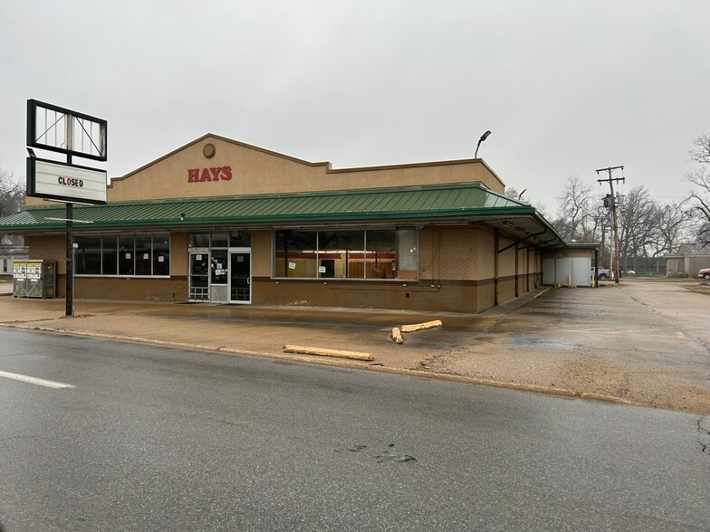 More Photos Of 115 Falls Blvd S, Wynne General Retail For Sale