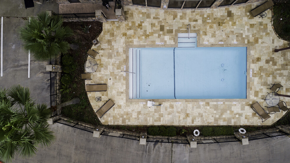 More Photos Of 2440 Gulf Fwy, Texas City Hotel For Sale