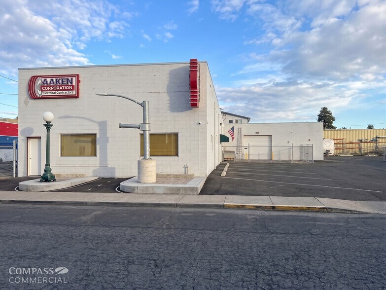 More Photos Of 1260 NE 1st St, Bend Warehouse For Lease