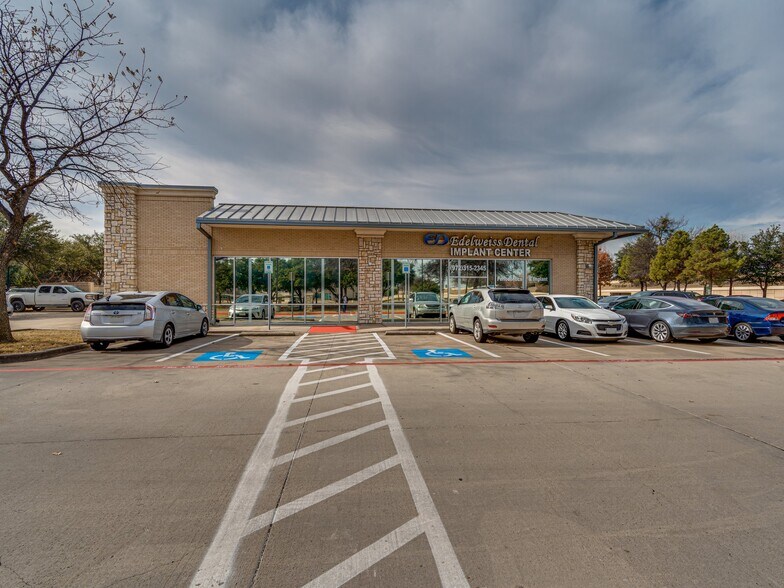 More Photos Of 897 N MacArthur Blvd, Coppell Medical For Lease
